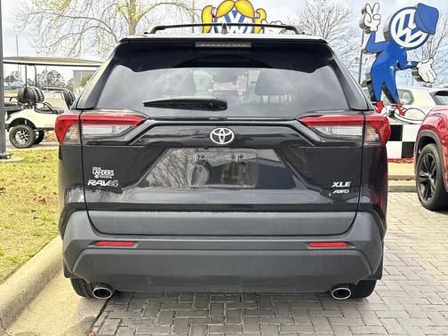 2022 Toyota RAV4 XLE Premium