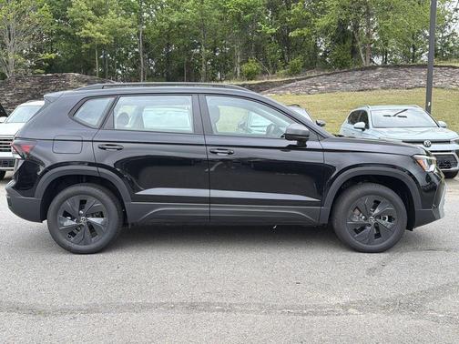 Deep Black Pearl 2026 Volkswagen Taos S
