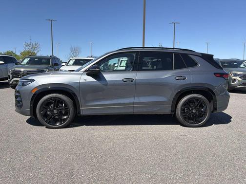 Platinum 2026 Volkswagen Tiguan 2.0T SE R-Line Black