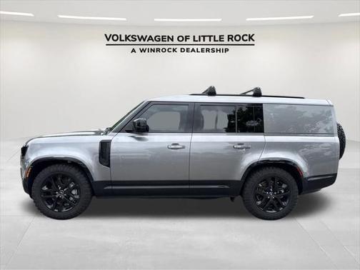 2024 Land Rover Defender 130 P400 Outbound