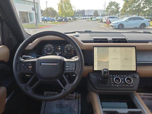 2026 Land Rover Defender 110 V8