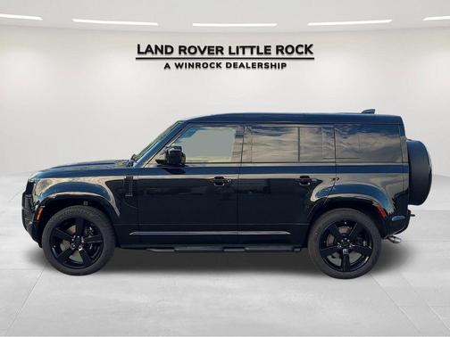 2026 Land Rover Defender 110 V8