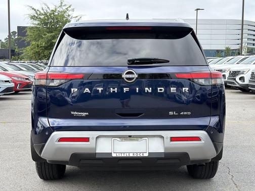 Deep Ocean Blue Pearl 2022 Nissan Pathfinder SL 4WD