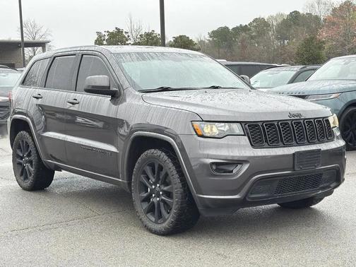 2021 Jeep Grand Cherokee Laredo