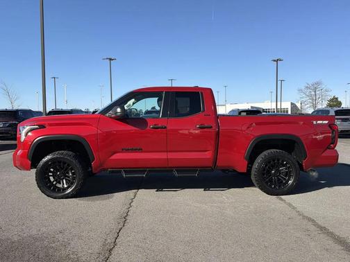 2022 Toyota Tundra SR5