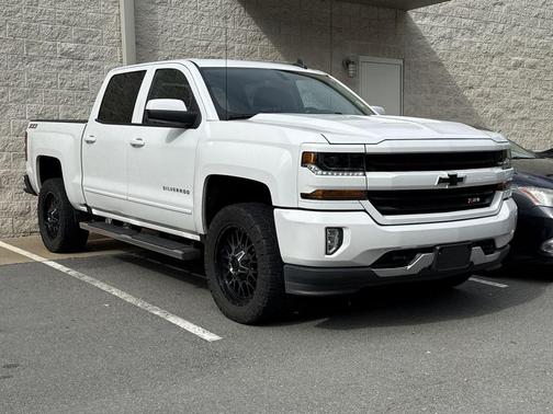 2017 Chevrolet Silverado 1500 2LT