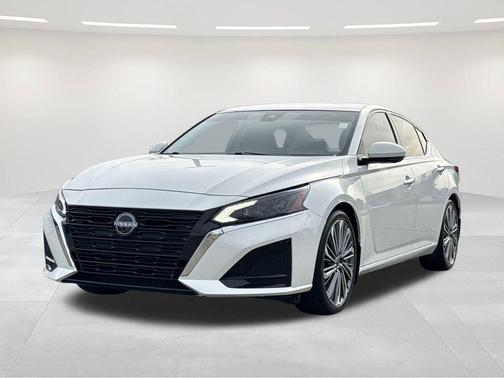 2024 Nissan Altima 2.5 SL