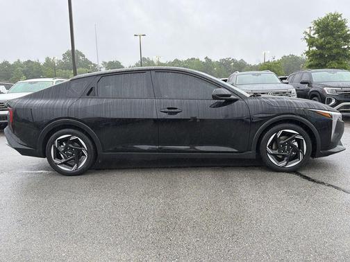 Aurora Black Pearl 2025 Kia K4 EX