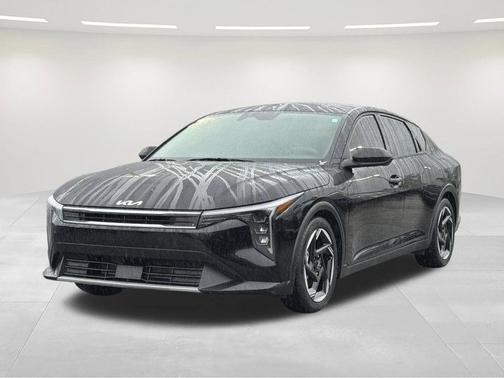 Aurora Black Pearl 2025 Kia K4 EX
