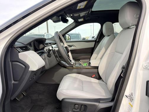 White Pearl 2026 Land Rover Range Rover Velar P250 SE R-Dynamic