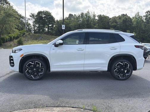 White Pearl 2026 Volkswagen Tiguan 2.0T SEL R-Line 4MOTION