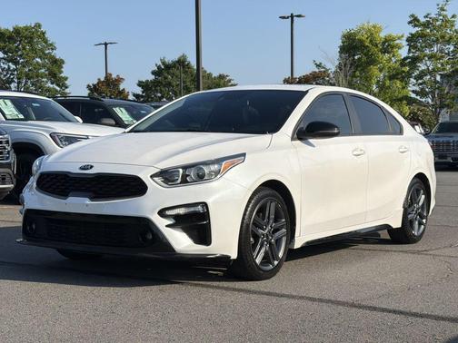 Snow White Pearl 2021 Kia Forte GT-Line