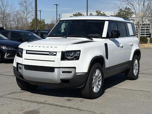 2025 Land Rover Defender 110 P300