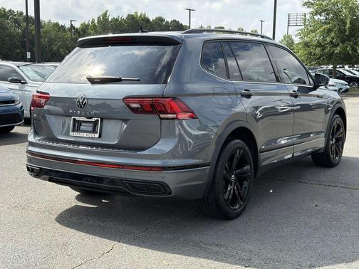 Platinum Gray Metallic 2023 Volkswagen Tiguan 2.0T SE R-Line Black