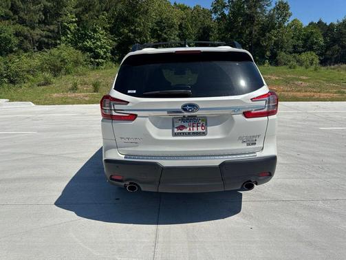 Crystal White Pearl 2023 Subaru Ascent Touring 7-Passenger