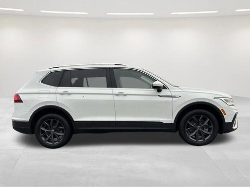2024 Volkswagen Tiguan 2.0T SE 4MOTION