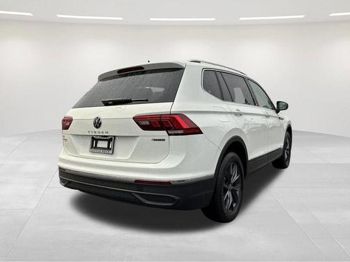 2024 Volkswagen Tiguan 2.0T SE 4MOTION