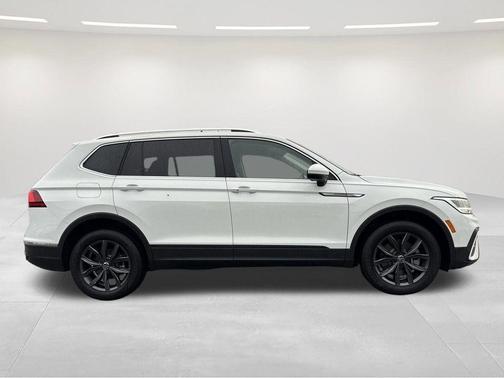 2024 Volkswagen Tiguan 2.0T SE 4MOTION