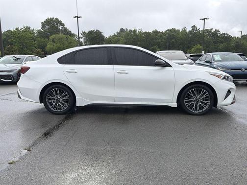 Snow White Pearl 2023 Kia Forte GT-Line