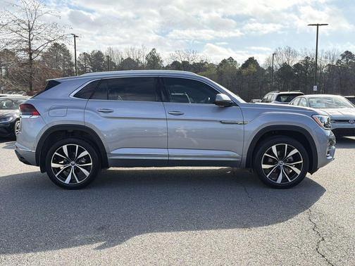 2025 Volkswagen Atlas Cross Sport 2.0T SEL Premium