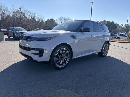 2026 Land Rover Range Rover Sport SE