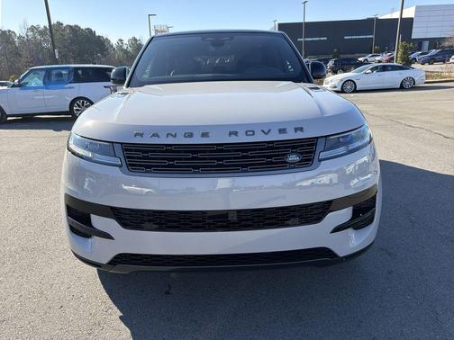 2026 Land Rover Range Rover Sport SE