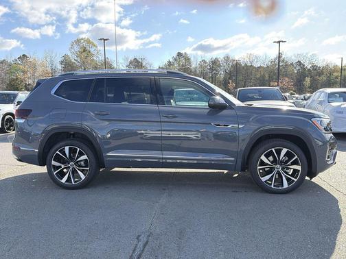 2026 Volkswagen Atlas 2.0T SEL Premium R-Line 4MOTION