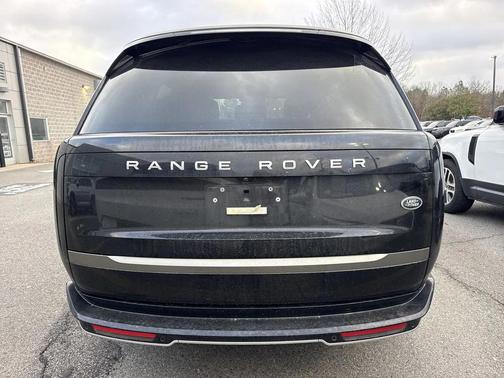 2023 Land Rover Range Rover P530 SE