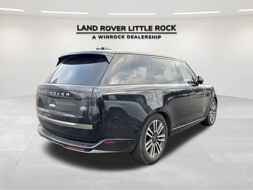 2023 Land Rover Range Rover P530 SE
