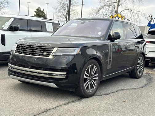 2023 Land Rover Range Rover P530 SE