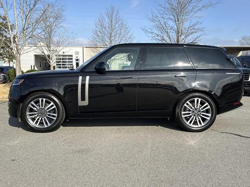 2023 Land Rover Range Rover P530 SE