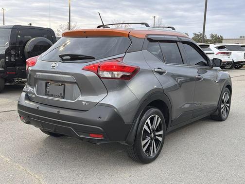 Gun Metallic/Monarch Orange 2020 Nissan Kicks SV