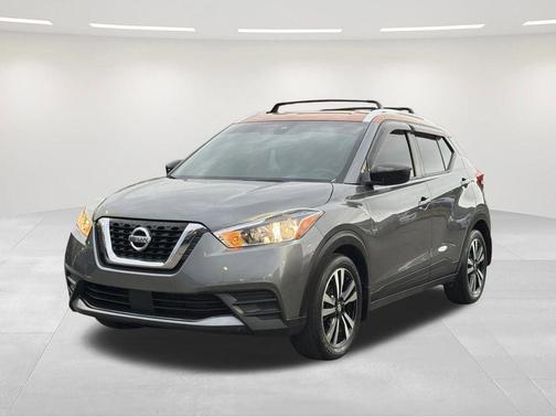 Gun Metallic/Monarch Orange 2020 Nissan Kicks SV