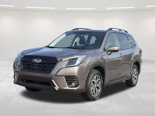 Brilliant Bronze Metallic 2022 Subaru Forester Premium