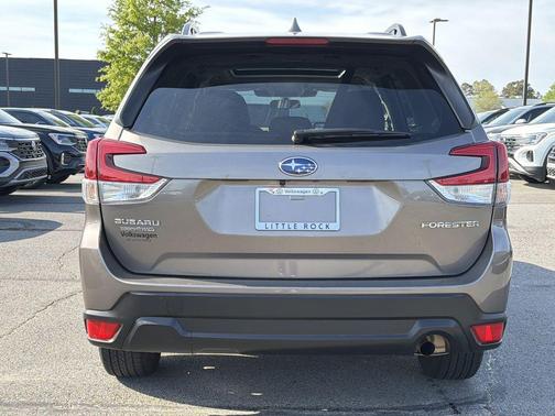 Brilliant Bronze Metallic 2022 Subaru Forester Premium
