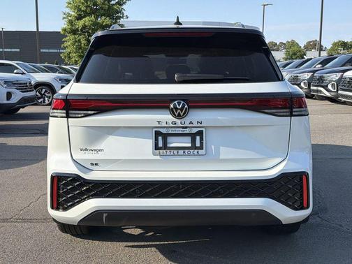Opal White Pearl 2025 Volkswagen Tiguan 2.0T SE R-Line Black