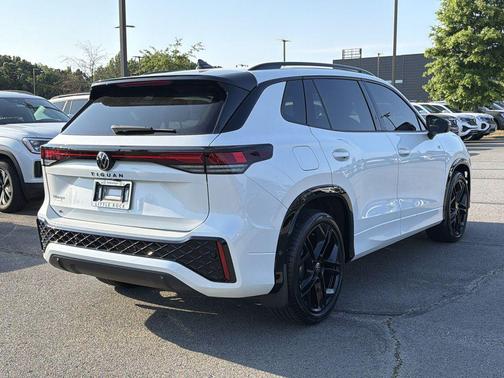 Opal White Pearl 2025 Volkswagen Tiguan 2.0T SE R-Line Black