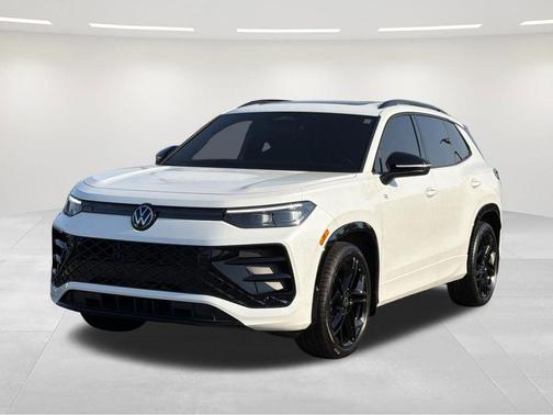 Opal White Pearl 2025 Volkswagen Tiguan 2.0T SE R-Line Black