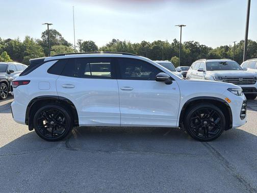 Opal White Pearl 2025 Volkswagen Tiguan 2.0T SE R-Line Black