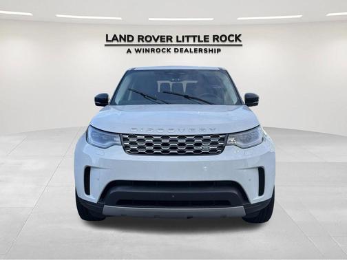 2024 Land Rover Discovery P300 S