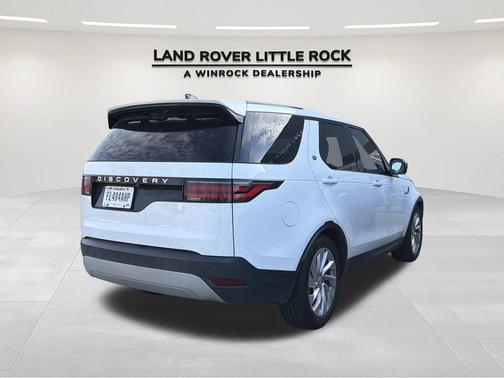 2024 Land Rover Discovery P300 S