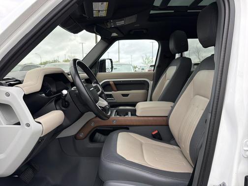 Fuji White 2022 Land Rover Defender 110 X-Dynamic SE