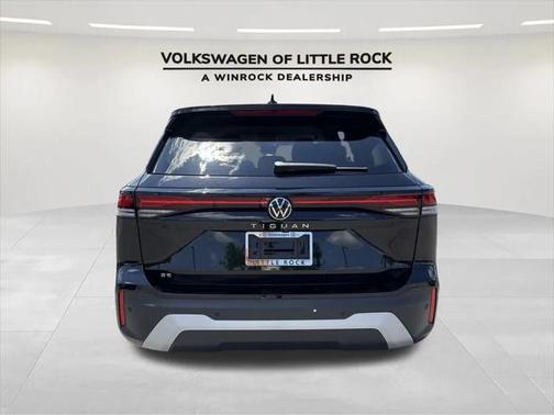 2025 Volkswagen Tiguan 2.0T SE
