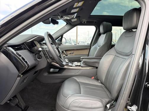 2024 Land Rover Range Rover Sport SE