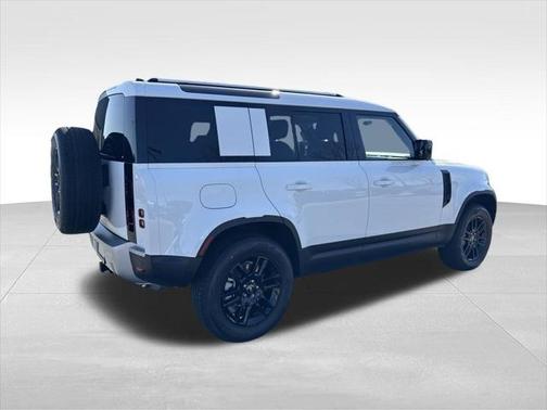 2025 Land Rover Defender 110 P400 S