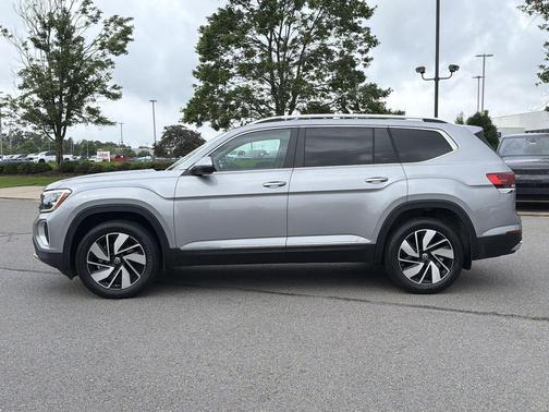 Silver Mist Metallic 2024 Volkswagen Atlas 2.0T SEL