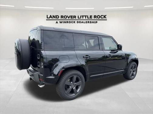 2025 Land Rover Defender 110 V8