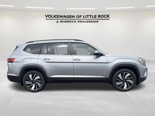 2025 Volkswagen Atlas 2.0T SE w/Technology 4MOTION