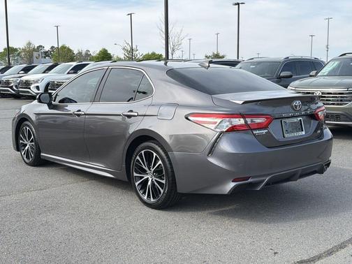 Predawn Gray Mica 2020 Toyota Camry SE