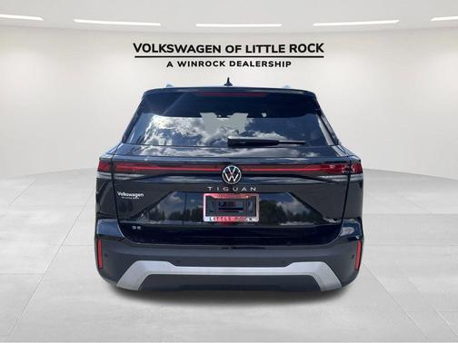 2025 Volkswagen Tiguan 2.0T SE
